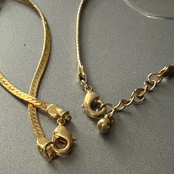 Avon Gold Tone Braided Crystal Necklace and Bracelet Set stamped NR - Image 4