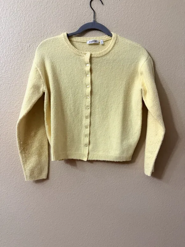 Cloth by Design Yellow Solid Knit Button Front Crew Neck Cardigan Sweater XS - Image 2
