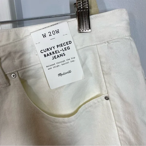 Madewell The Plus Curvy Pieced Barrel-Leg Jean in tile‎ white size 20 20W NWT - Image 4