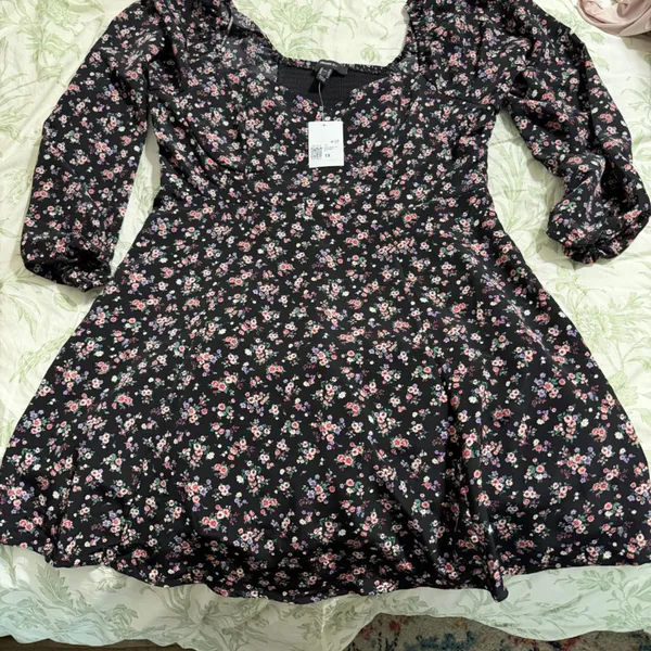 Forever‎ 21+ Floral Smocked Mini Dress 1X Black Long Sleeve Square Neck NWT - Image 4