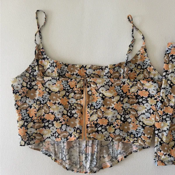 Blue Blush Floral Two-Piece Set with Top and Skirt - Image 5
