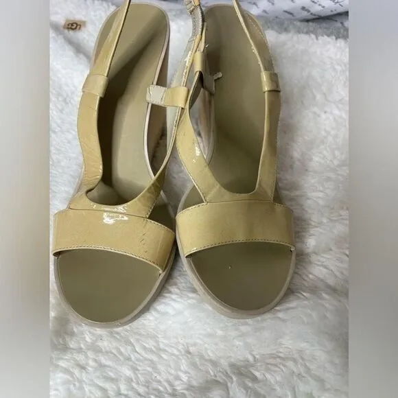 Nine‎ West Wedge tan color size 9 - Image 2