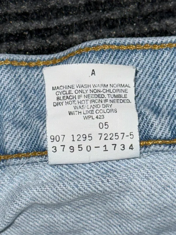 Vintage 90s Levi’s 950 Relaxed Orange Tab Mid Thigh Denim Shorts 5 / 25 USA Made - Image 5