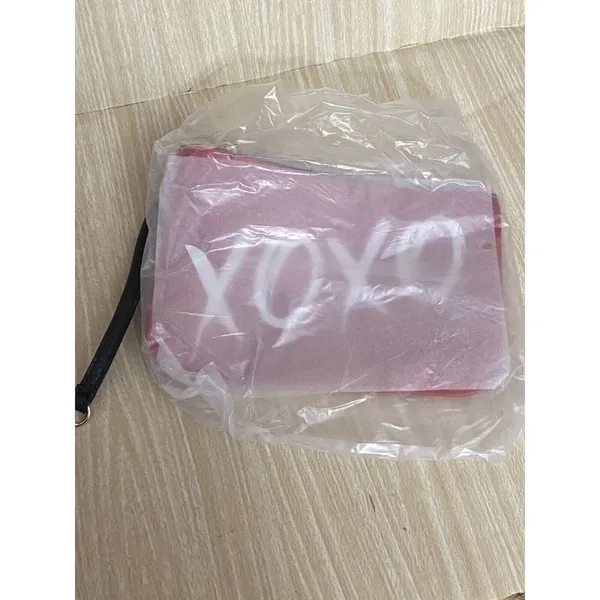Red Victoria's Secret XOXO Hugs And Kisses- Wristlet‎ makeup Bag-8W-6H-NEW! - Image 4