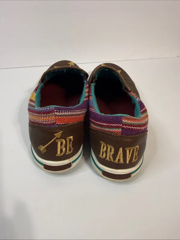Twisted X Brown Leather Slip-On Sneakers with Gold Arrow Embroidery - Image 5