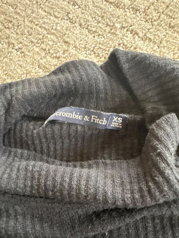 Abercrombie & Fitch Black Ribbed Mock Neck - Image 2