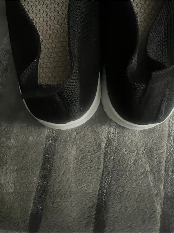 Comfort Knit Slip-On Women’s Sneakers - Black - Image 3