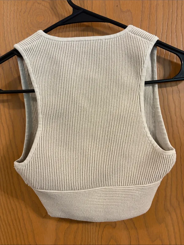 Aritzia Babaton Cream Sculpt Knit Deep V-Neck Cropped Tank XS - Image 6