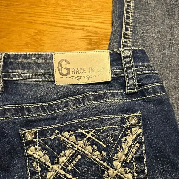 Grace in LA embellished jeans 11/30 - Image 13