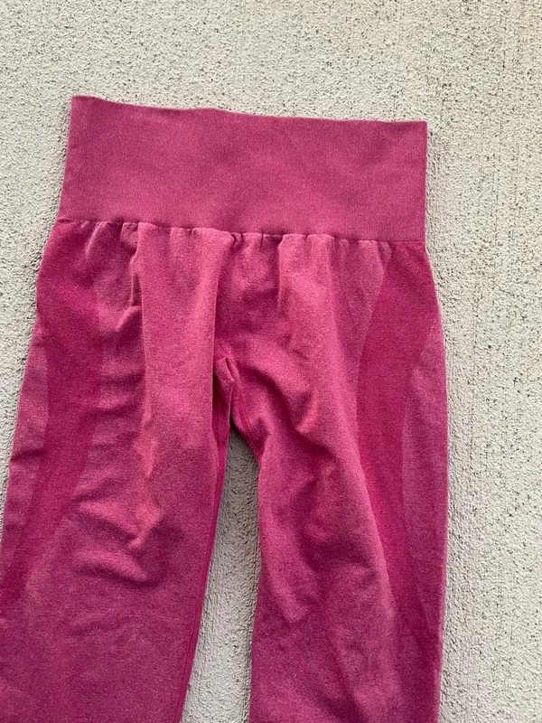 NVGTN Seamless High Waisted Leggings raspberry Medium Gym Activewear - Image 2