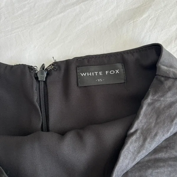 White Fox Black Skirt XS - Image 2