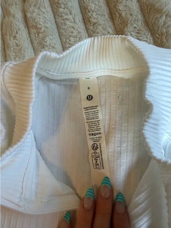 Lululemon jacket - Image 2