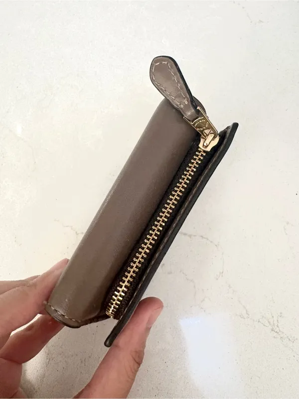 Coach Leather Wallet Classic Style Light Brown - Image 3