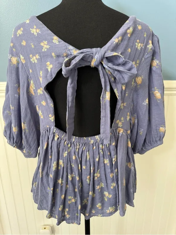 NWOT Free People Chloe Mixed Print Back Cutout Top ~ Size Medium - Image 4