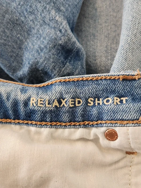 American Eagle Strigid Relaxed Cutoff Jean Shorts Size 12 - Image 10