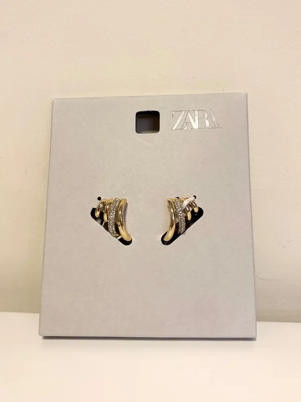 Zara Trendy Stack Stacked Gold Metal Ear Cuff Huggies Earrings Rhinestones NWT - Image 2
