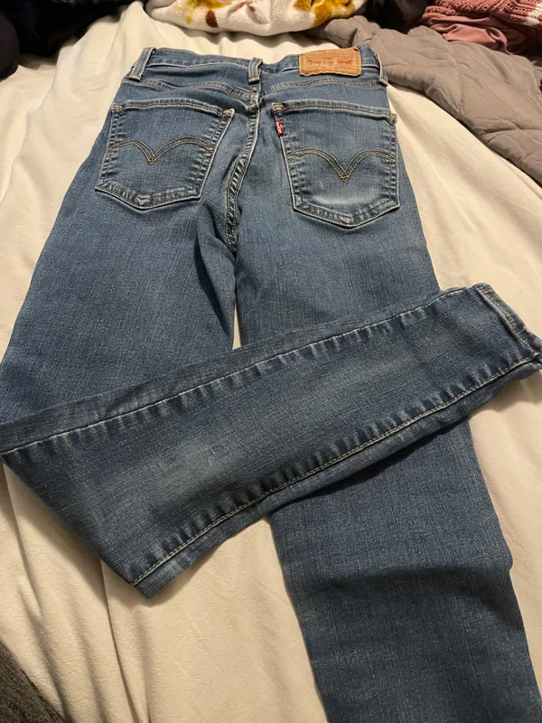 Mile Levi’s High Jeans - Image 3