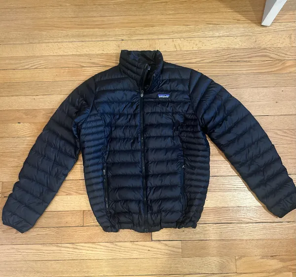 Black Patagonia Women’s Jacket - Image 2