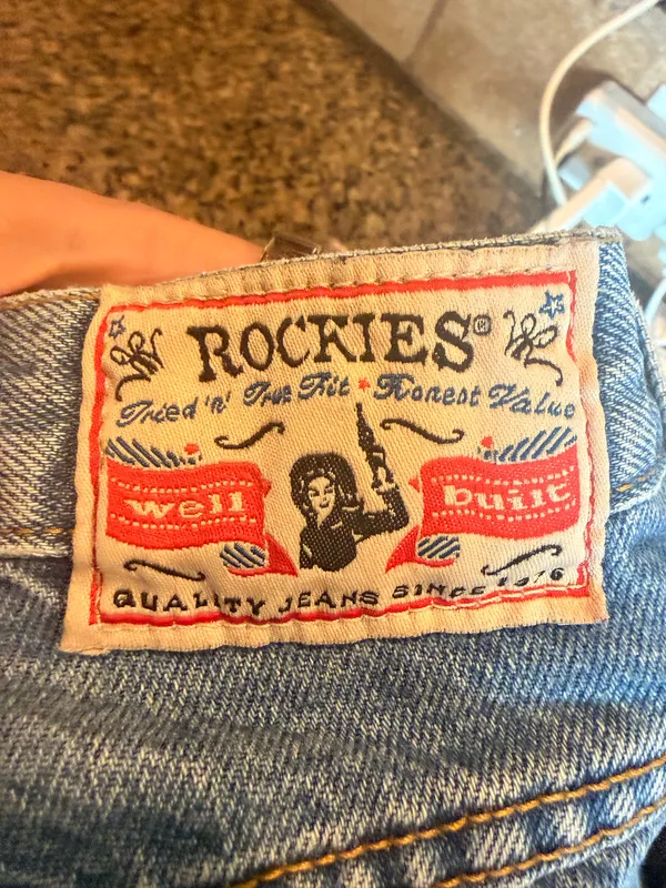 Vintage Y2K Rockies Slim High Rise Mom Jeans 100% Cotton Light Wash Size 7 - Image 4