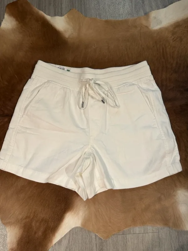 Orvis Women’s Pull On Shorts in white, NWT S - Image 2