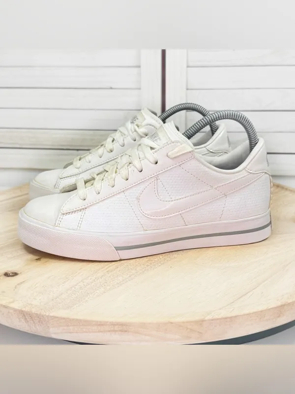 Nike Sweet Classic Perforated Leather Low Top Sneakers White Pink 7.5 354496-110 - Image 3