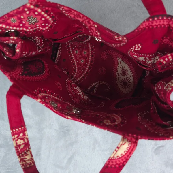Vera‎ Bradley Handbag Womens Small Red Paisley Quilted Cotton Boho Bag - Image 8