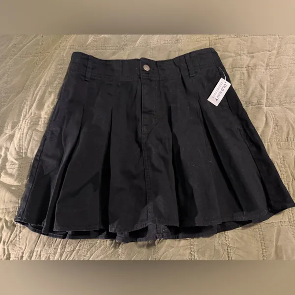 Old Navy Black Skater Skirt - Image 2