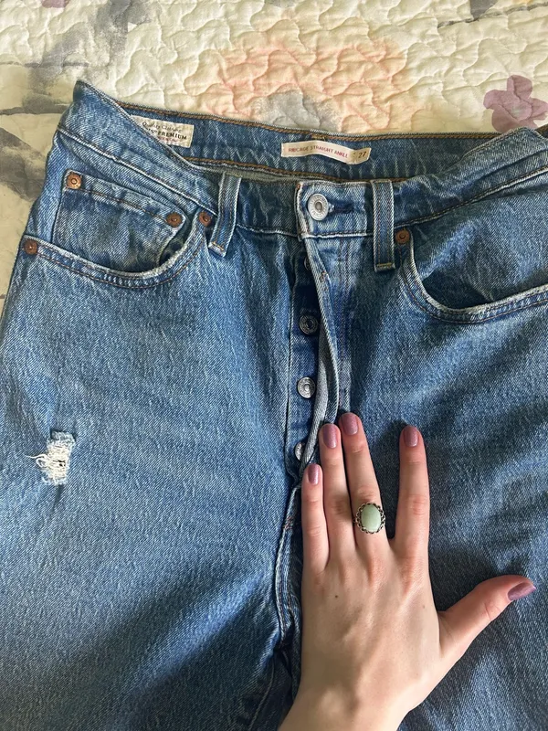 Levi's Ribcage Straight Ankle Jeans - Image 4