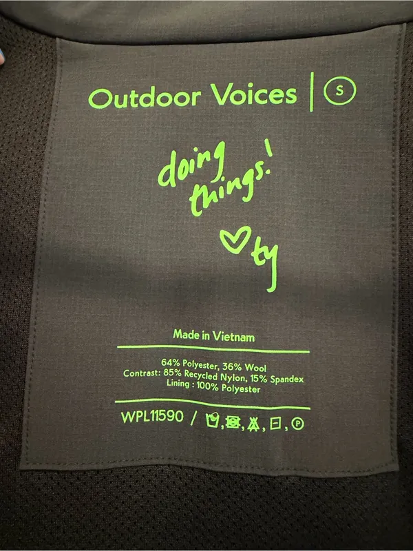 Outdoor Voices Candy Fleece Jacket Black Size Small - Image 7