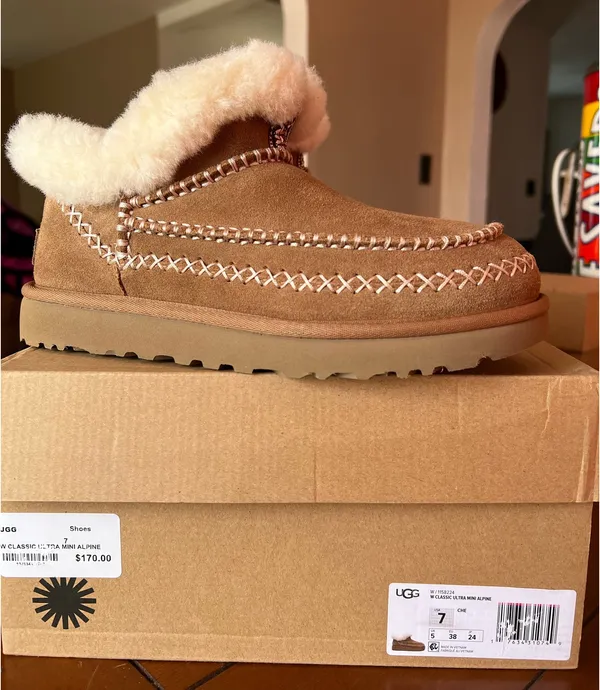 UGG Boots Women’s Alpine Classic Mini 7 - Image 7
