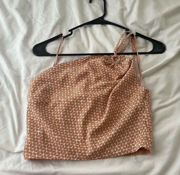 Abercrombie asymmetrical crop top - Image 4