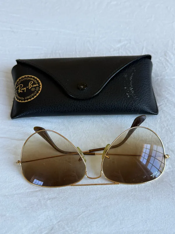 Ray-Ban Aviator Sunglasses - Image 2