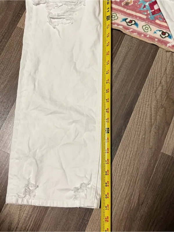 Zara White Distressed Straight Jeans - Image 2