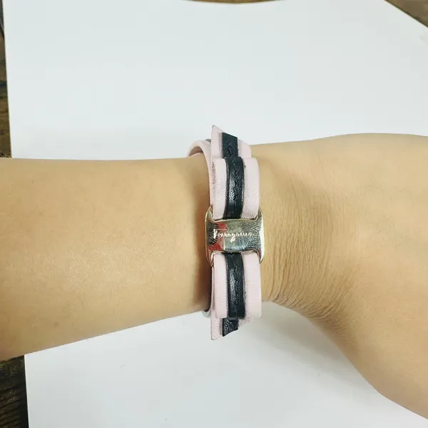 Ferragamo Pink Black Leather Vara Wrap Bracelet Bow Logo Snap 7in Made In Italy - Image 7