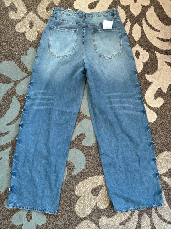 Vigoss Medium Wash Straight-Leg Jeans with Side Studded Detailing - Image 3