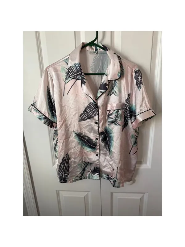 SAPJON L Pink & Green Leaf Print Pajama Set Size L - Image 2
