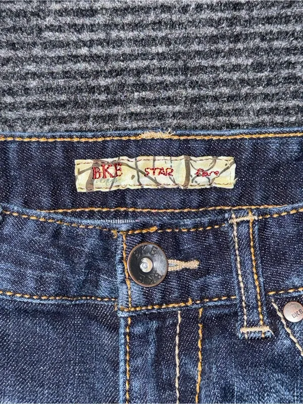 Y2K Buckle BKE Star Flare Jeans Low Rise Dark Wash 26x31.5 Embroidered Festival - Image 8
