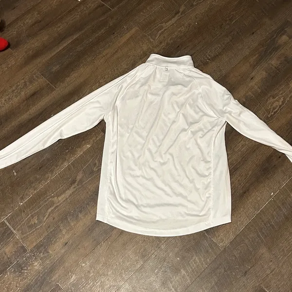 Fila Women’s pickleball quarter-zip pullover. It is a long-sleeve White Small‎ - Image 4