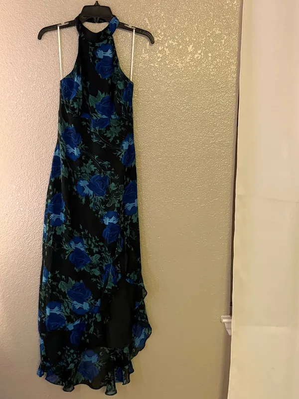 LULUS Elegant Entrance Black Floral Print Halter Maxi Dress size medium - Image 6