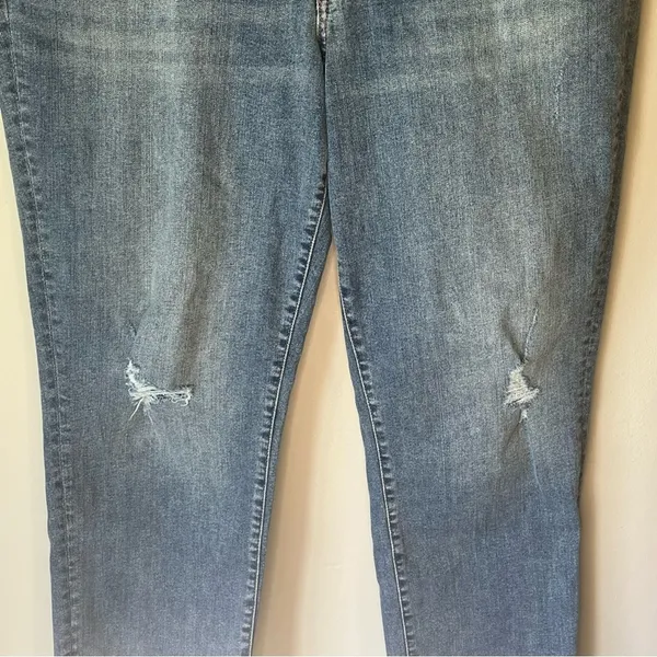 Maurices Distressed Light Wash Skinny Jean Size 18W - Image 7