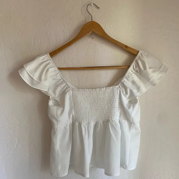 Vestique Cropped Blouse - Image 2