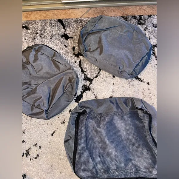 ⚠️ SOLD ⚠️Travel backpack Gray - Image 12