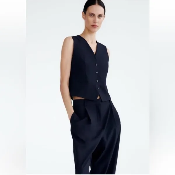 NWT Zara Contemporary Vest Black Large - Image 2
