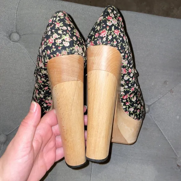 Y2K Cece Lamour wood heels chunky ditzy floral - Image 6