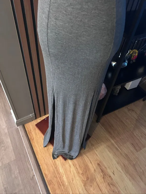 Malloy gray maxi dress size small stylish form fitting with two front slits - Image 2
