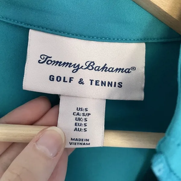 Tommy Bahama Golf & Tennis Womens Long Sleeve Quarter-Zip Top size small - Image 3
