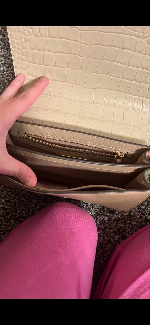 Tory Burch Purse Crossbody - Image 3