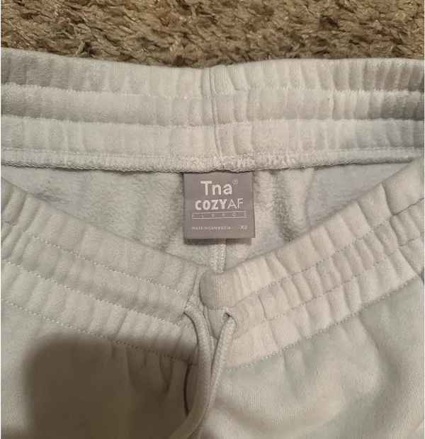 Aritzia TNA Cozy AF Fleece Sweatpants - Image 3