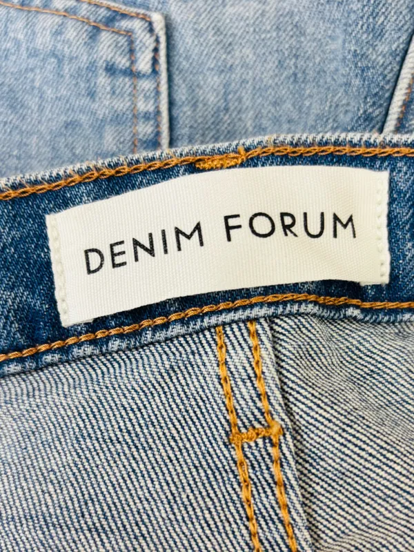 Aritzia Denim Forum 50s Arlo Mid Thigh Denim shorts. 28 - Image 3