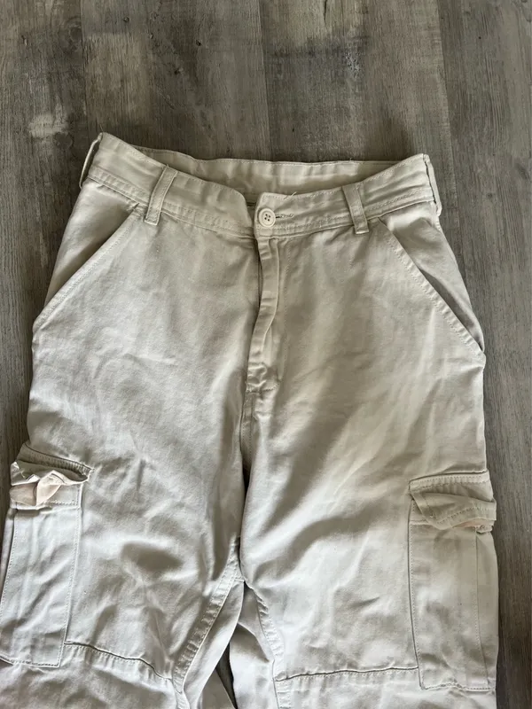Brandy Melville Cargo Pants - Image 3